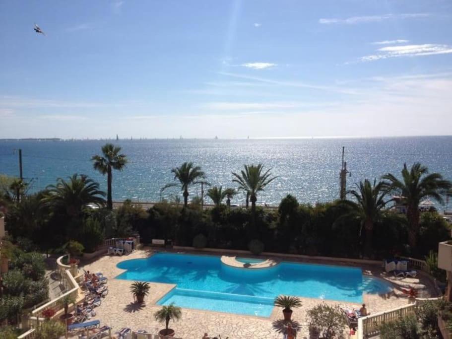 Bord De Mer, Terrasse, Tout A Pieds Cannes Exterior foto